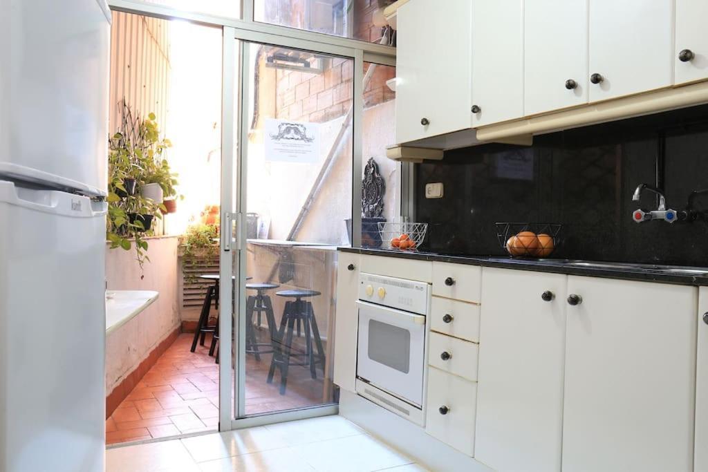 One Bedroom In Eixample ! Barcelone